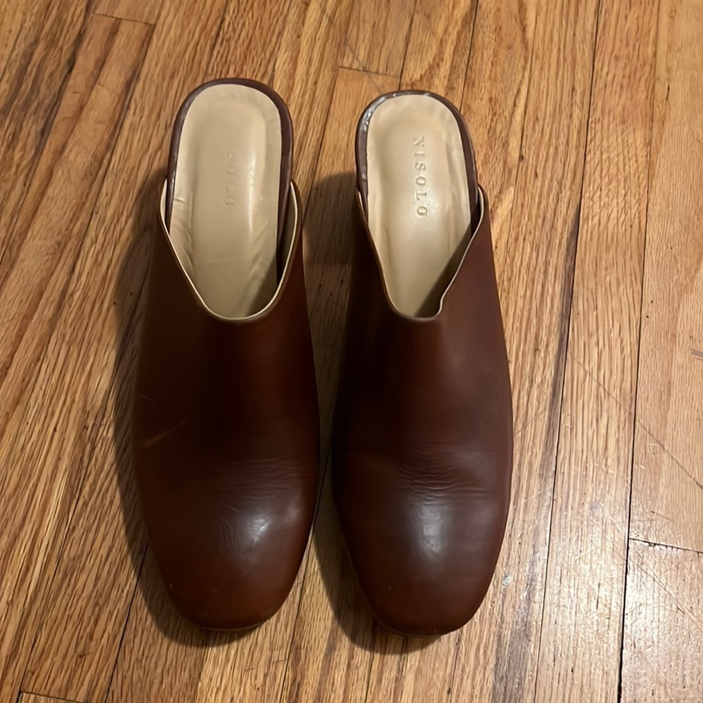NISOLO mules